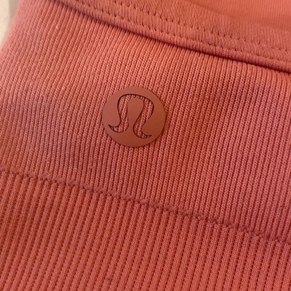 Lululemon 'Ebb to Street' pink sports bra size 2 - Picture 3 of 3